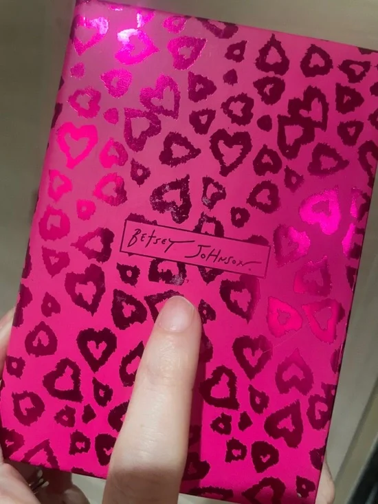 Betsey Johnson Pineapple Bag/Jewelry Charm - Picture 5 of 7